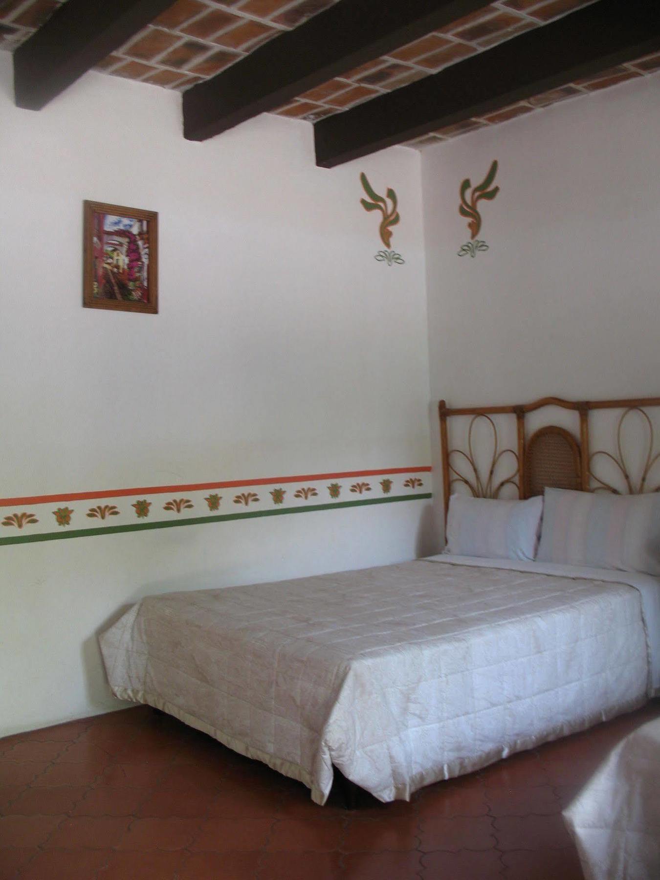 Hotel Concierge Plaza La Esperanza Tequisquiapan Buitenkant foto