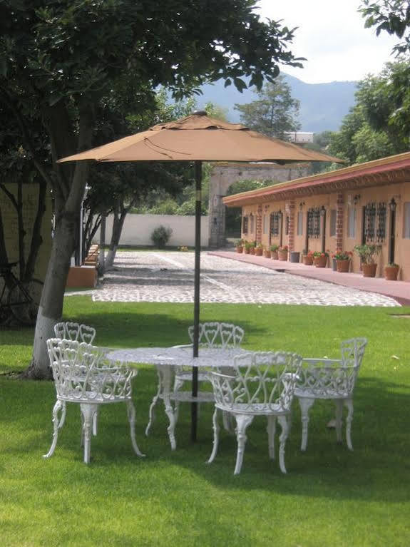 Hotel Concierge Plaza La Esperanza Tequisquiapan Buitenkant foto